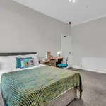 Rent 6 bedroom flat in Leeds