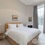 Rent 3 bedroom apartment in Edinburgh