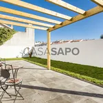 Rent 3 bedroom house of 130 m² in Cascais