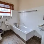 Rent 4 bedroom apartment of 220 m² in Jeffreys Bay