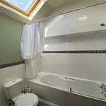 Rent 3 bedroom apartment in Wales