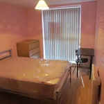 Rent 3 bedroom flat in South East England