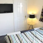 Rent 3 bedroom flat in North East England