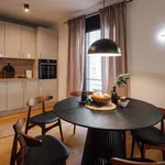 Miete 4 Schlafzimmer wohnung von 101 m² in Berlin