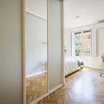 Rent a room of 100 m² in Madrid