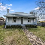 Rent 3 bedroom house in  Armidale NSW 2350                        