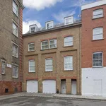 Rent 1 bedroom flat of 76 m² in London