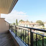 Rent 5 bedroom apartment of 131 m² in Rome