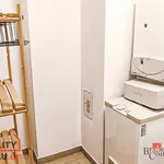 Pronajměte si 2 ložnic/e byt o rozloze 67 m² v Capital City of Prague