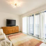 Rent 2 bedroom apartment in Swansea