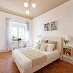 Rent a room of 209 m² in Lisboa