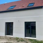 Maison de 100 m² avec 5 chambre(s) en location à Gambais