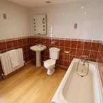 Rent 5 bedroom house in  Crosby