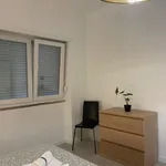 Rent 4 bedroom apartment in Setúbal