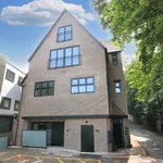 Rent 2 bedroom apartment in Elmbridge