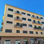 Affitto 8 camera appartamento di 220 m² in Benevento