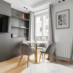 Appartement de 377 m² avec 1 chambre(s) en location à Paris