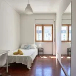 Rent a room in lisbon