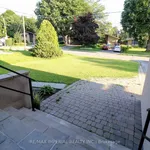 Rent 4 bedroom apartment in Toronto (Newtonbrook West)