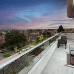 Rent 3 bedroom apartment in Melbourne