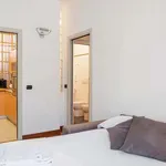 Rent 4 bedroom apartment of 70 m² in Milan