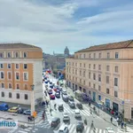 Affitto 6 camera appartamento di 301 m² in Rome