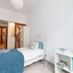 Rent a room of 120 m² in lisbon