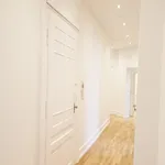 Miete 3 Schlafzimmer wohnung von 75 m² in Frankfurt am Main