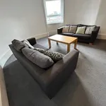 Rent 4 bedroom flat in Scotland