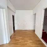 Rent 4 bedroom apartment of 150 m² in Napoli