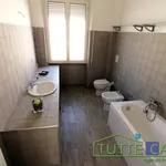 Rent 5 bedroom apartment of 117 m² in Latina