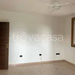 Rent 4 bedroom house of 200 m² in Torri di Quartesolo