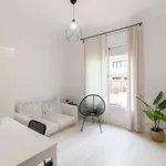 Rent 3 bedroom apartment of 100 m² in barcelona