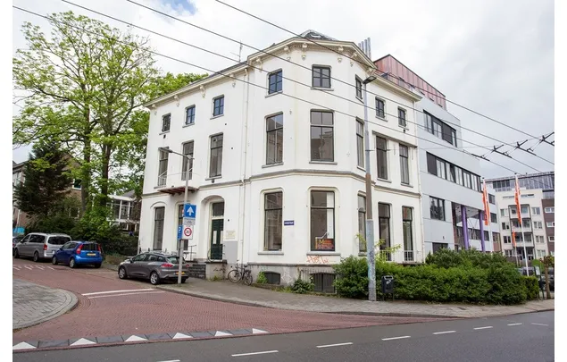 Huur 1 slaapkamer appartement van 32 m² in Utrechtsestraat