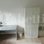 Rent 5 bedroom apartment of 120 m² in Macerata