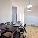 Rent a room of 160 m² in madrid