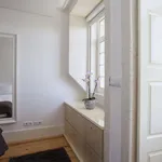 Rent 1 bedroom apartment of 55 m² in Porto