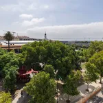 Rent 2 bedroom apartment of 1184 m² in Lisbon