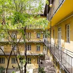 Rent 3 bedroom apartment of 92 m² in Budapest