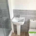 Rent 3 bedroom flat in Wales