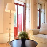 Rent 1 bedroom apartment of 646 m² in Porto