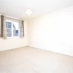 Flat to rent in Windsor Court, Newbury, Berkshire RG14