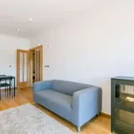 Rent 1 bedroom apartment of 90 m² in lisbon