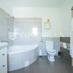 Rent 3 bedroom house of 250 m² in Trogir