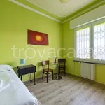 Rent 4 bedroom apartment of 120 m² in Genova