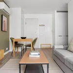 Rent 2 bedroom apartment of 43 m² in Lisbon