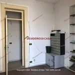 Affitto 5 camera appartamento di 290 m² in Palermo