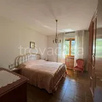 Rent 4 bedroom apartment of 115 m² in Dervio