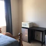 Rent 2 bedroom apartment in Glendale