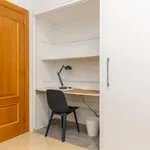 Rent a room of 100 m² in barcelona